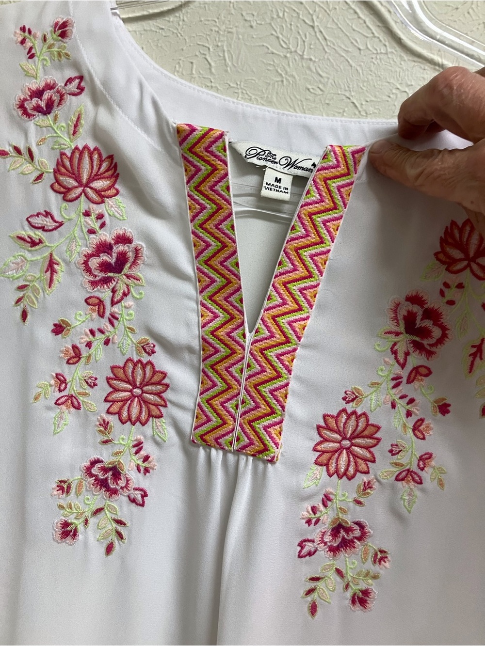 The Pioneer Woman White Tunic with Pink Floral Embroidery - Picture 2 of 12